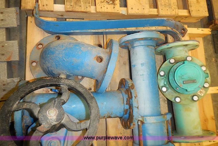 image for item AZ9846 Assorted equipment