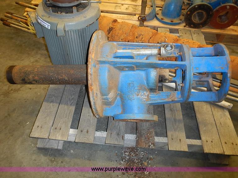 image for item AZ9846 Assorted equipment