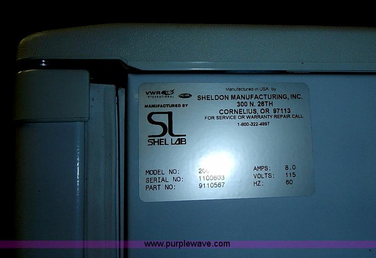 image for item AZ9847 Sheldon VWR 2005 mini B.O.D. incubator
