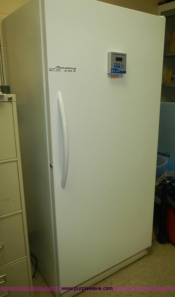 image for item AZ9848 Fisher low temp incubator