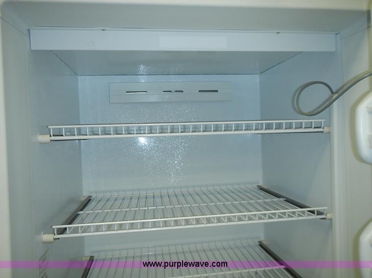 image for item AZ9848 Fisher low temp incubator