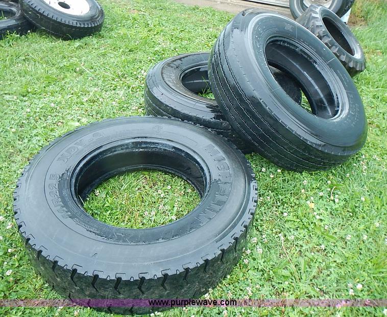 image for item AZ9850 (3) assorted used tires