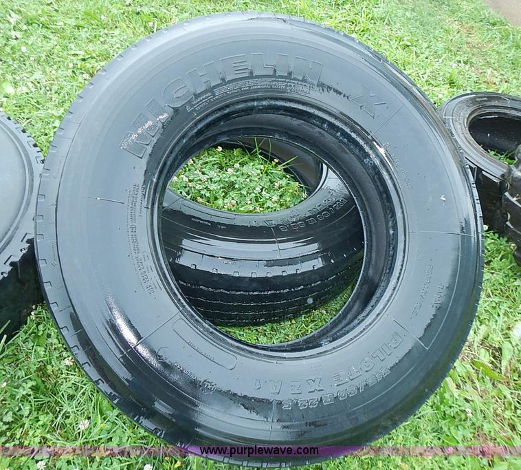 image for item AZ9850 (3) assorted used tires