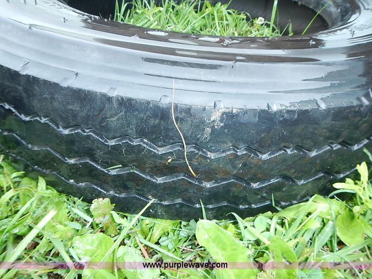 image for item AZ9852 (7) assorted used tires