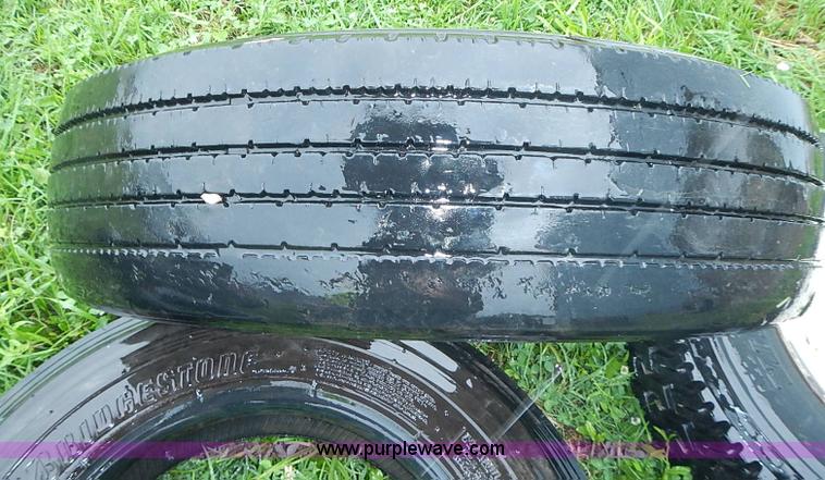 image for item AZ9852 (7) assorted used tires