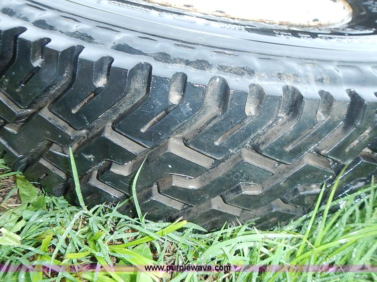 image for item AZ9852 (7) assorted used tires