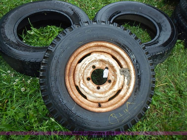 image for item AZ9852 (7) assorted used tires