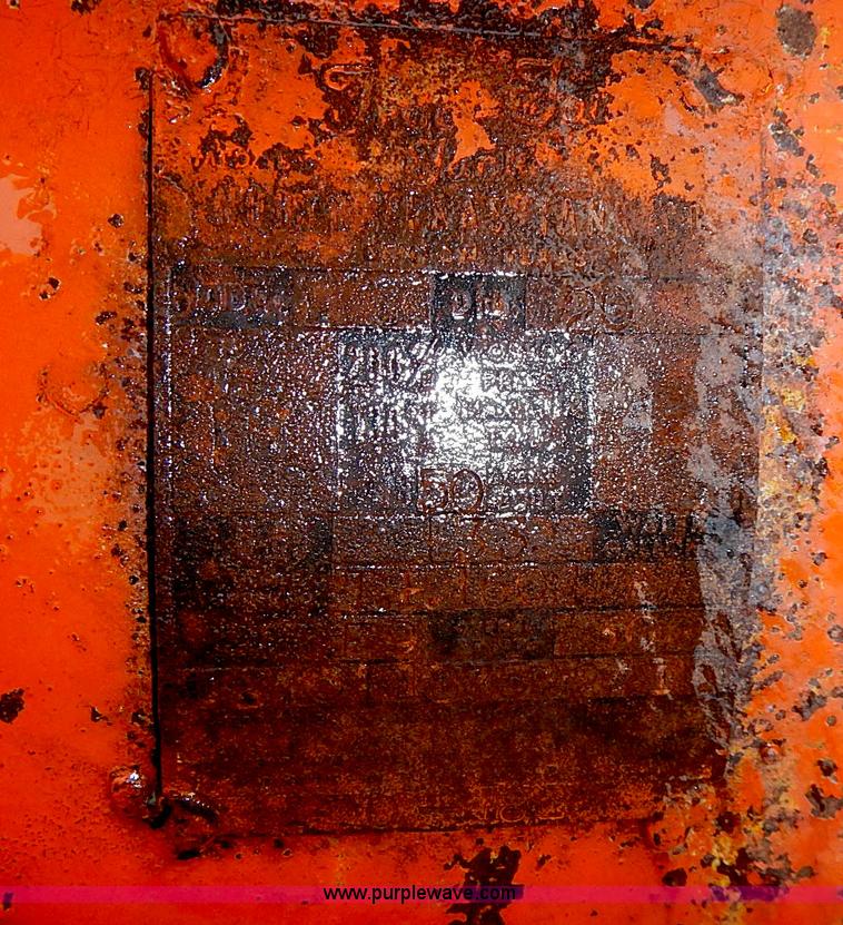 image for item AZ9856 40 gallon frame mount propane truck tank