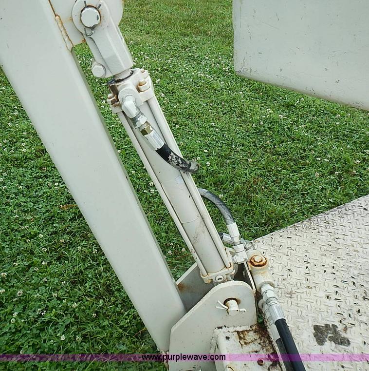 image for item AZ9859 Versa Lift tow behind man lift