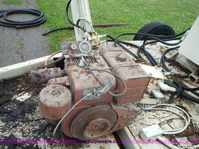 image for item AZ9859 Versa Lift tow behind man lift