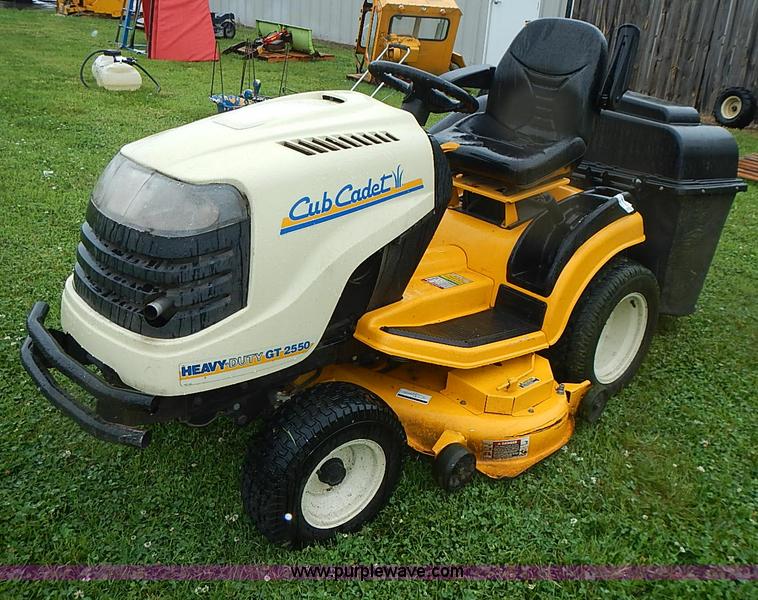 image for item AZ9862 2006 Cub Cadet 2500 series lawn mower