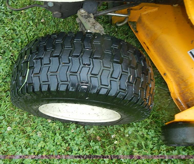 image for item AZ9862 2006 Cub Cadet 2500 series lawn mower