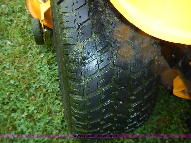 image for item AZ9862 2006 Cub Cadet 2500 series lawn mower