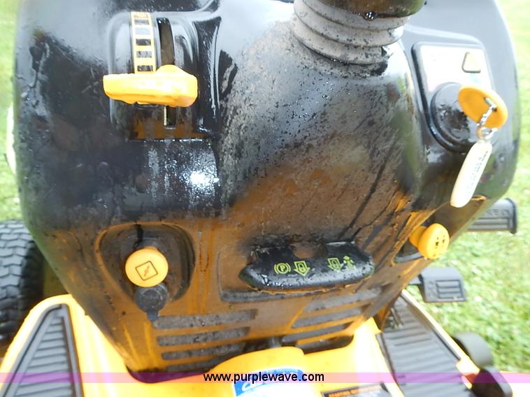 image for item AZ9862 2006 Cub Cadet 2500 series lawn mower