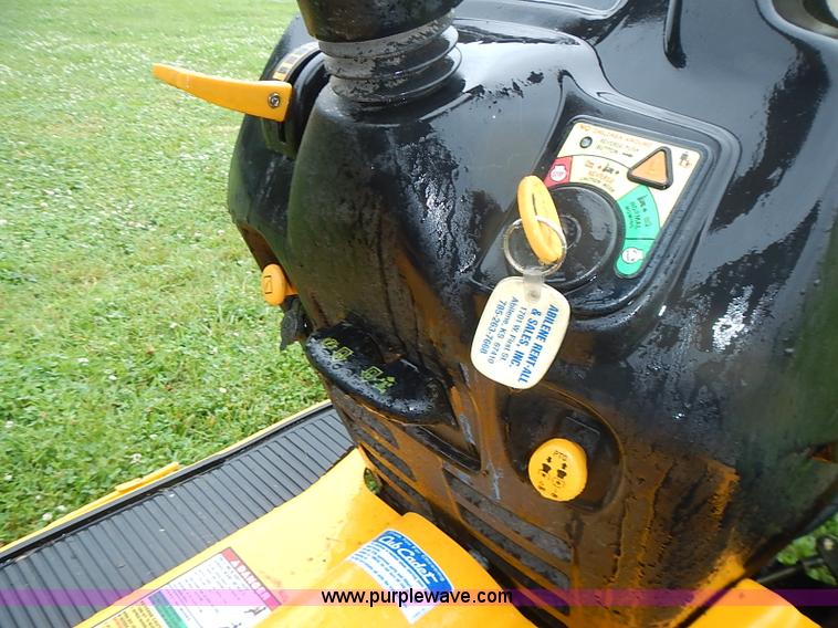 image for item AZ9862 2006 Cub Cadet 2500 series lawn mower