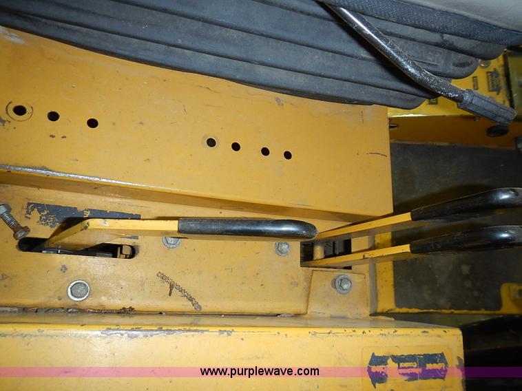 image for item AZ9865 Excel 4300 Hustler lawn mower