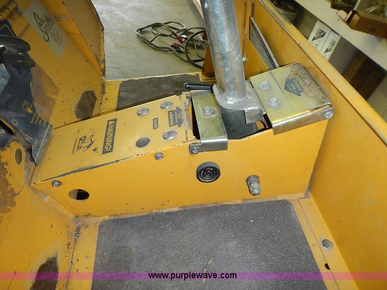 image for item AZ9865 Excel 4300 Hustler lawn mower