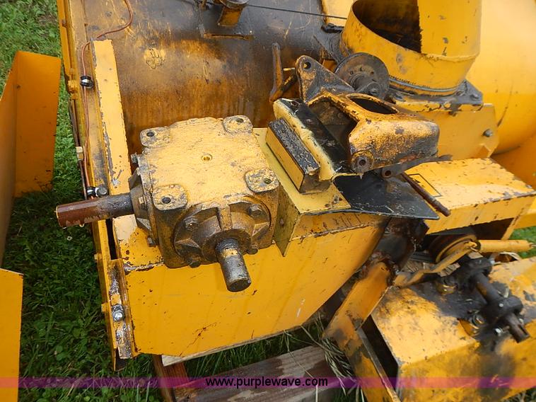 image for item AZ9865 Excel 4300 Hustler lawn mower