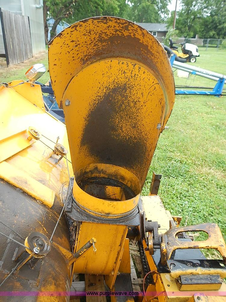 image for item AZ9865 Excel 4300 Hustler lawn mower