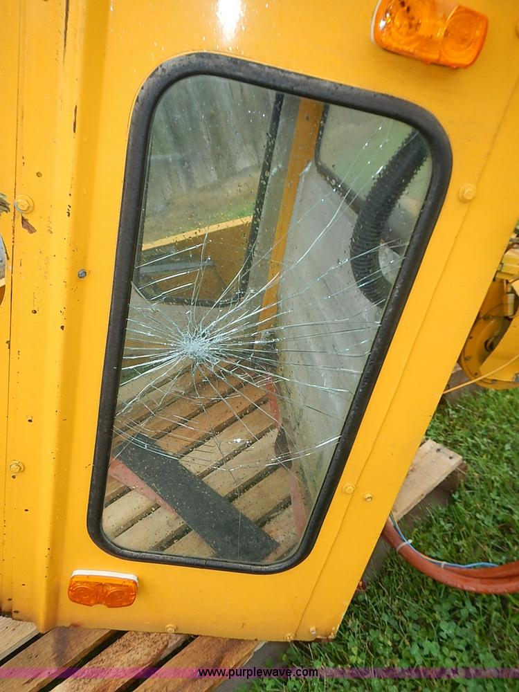 image for item AZ9865 Excel 4300 Hustler lawn mower