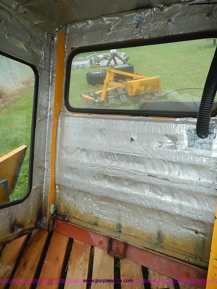 image for item AZ9865 Excel 4300 Hustler lawn mower