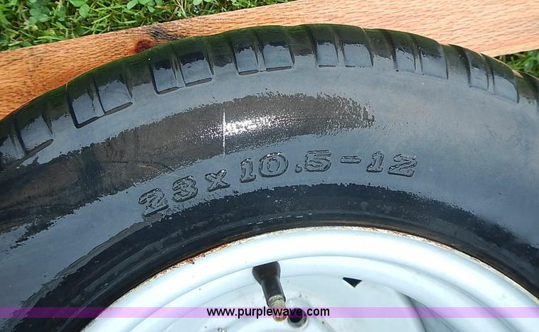 image for item AZ9865 Excel 4300 Hustler lawn mower