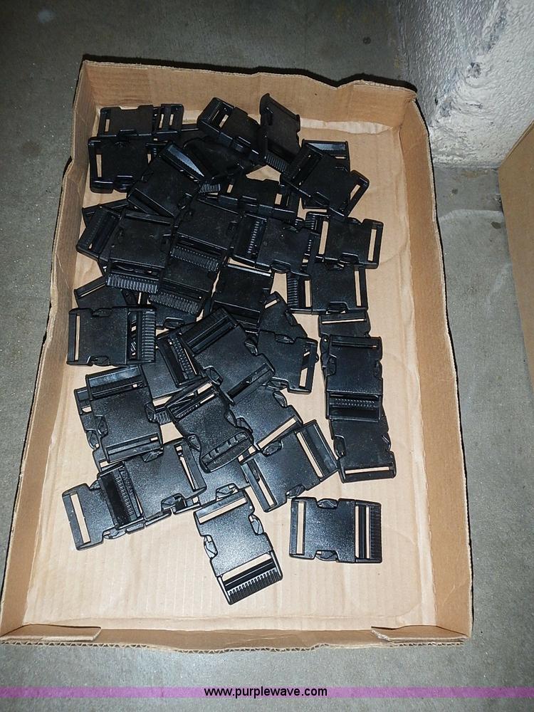 image for item AZ9873 Assorted items