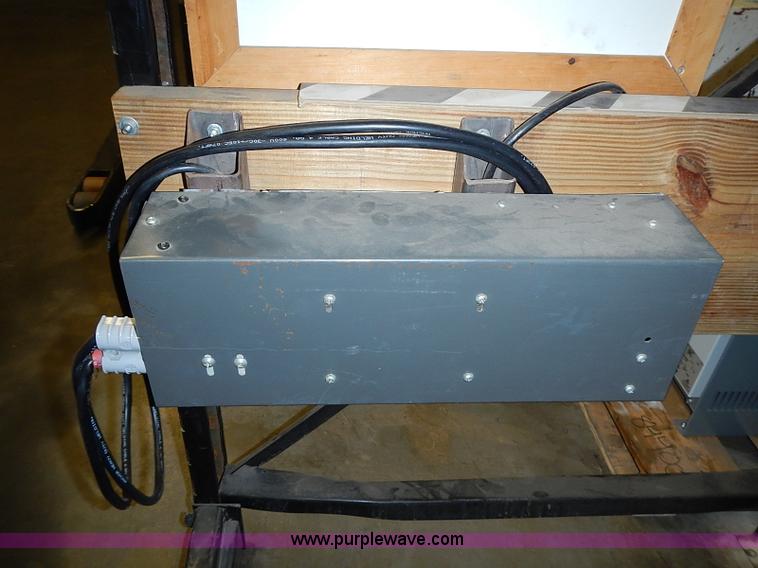 image for item AZ9874 Primo Mover electric forklift