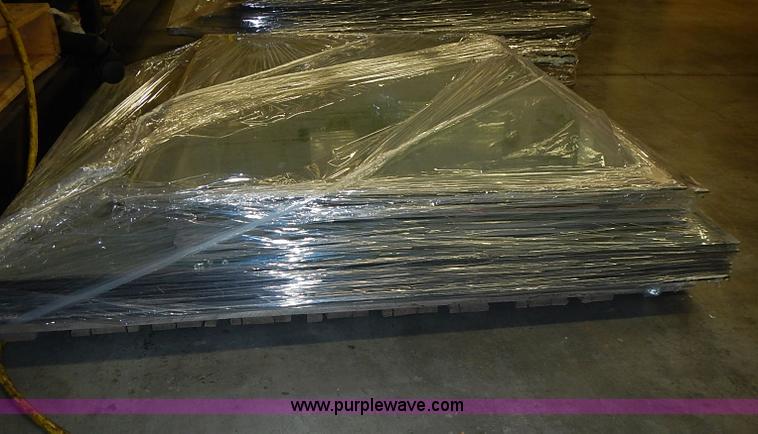 image for item AZ9875 Assorted window glass