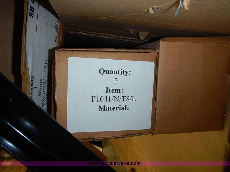 image for item AZ9876 Assorted lighting components