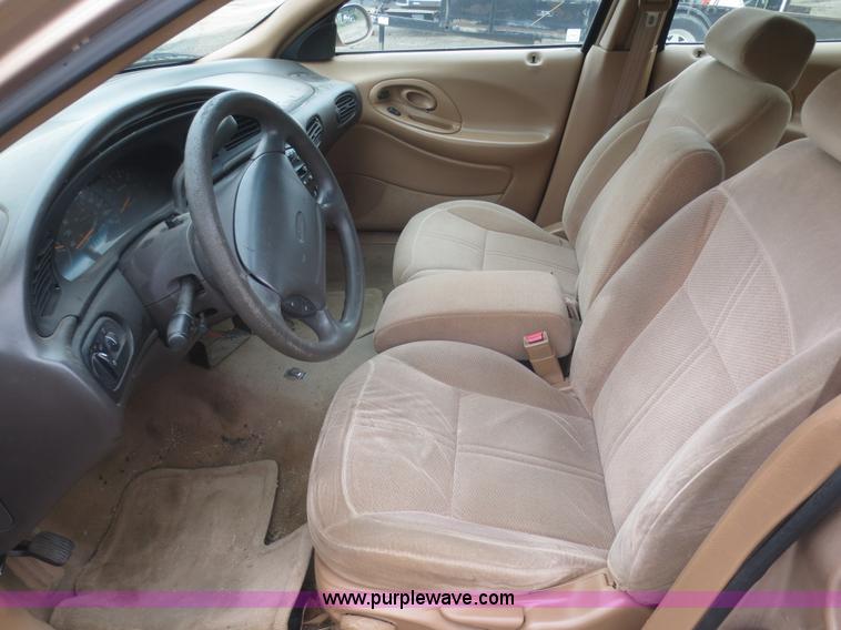 image for item D2074 1996 Ford Taurus GL