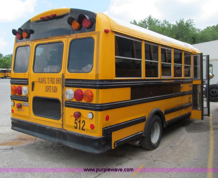 image for item E4695 2005 Ford E450 school bus