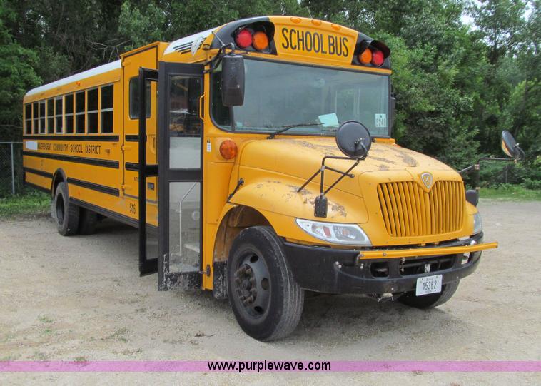 image for item E4894 2006 International IC school bus