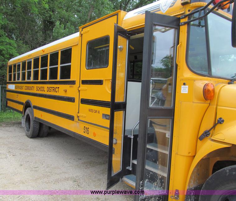 image for item E4894 2006 International IC school bus