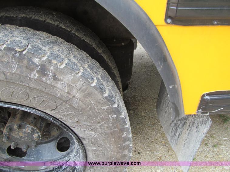 image for item E4894 2006 International IC school bus