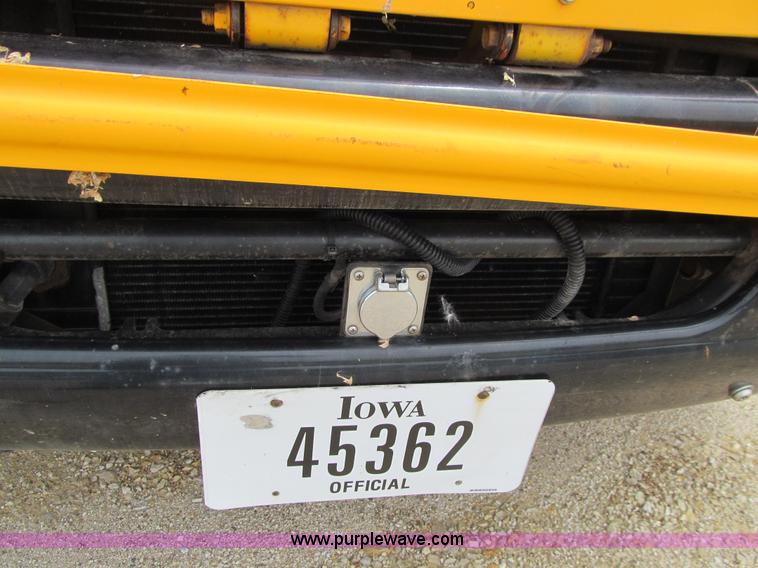 image for item E4894 2006 International IC school bus