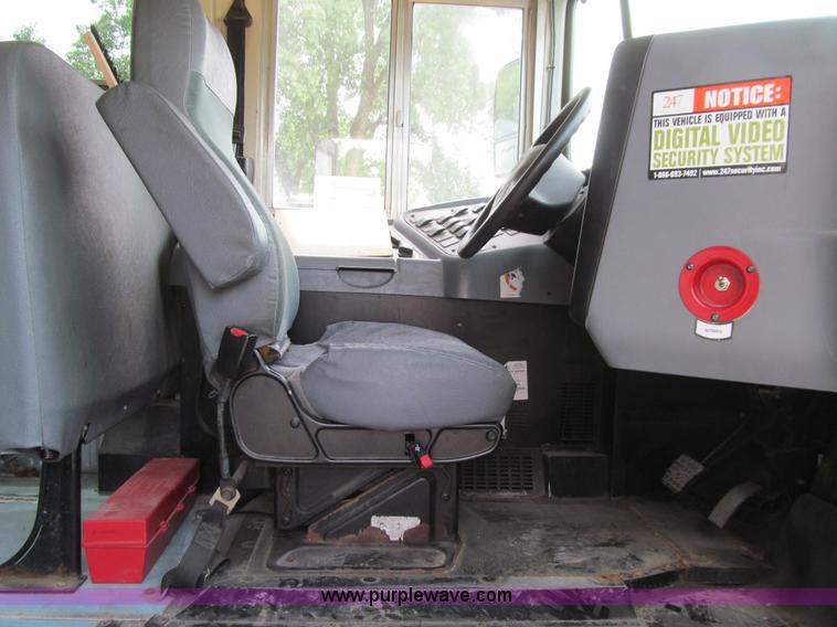 image for item E4894 2006 International IC school bus