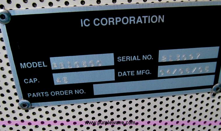 image for item E4894 2006 International IC school bus