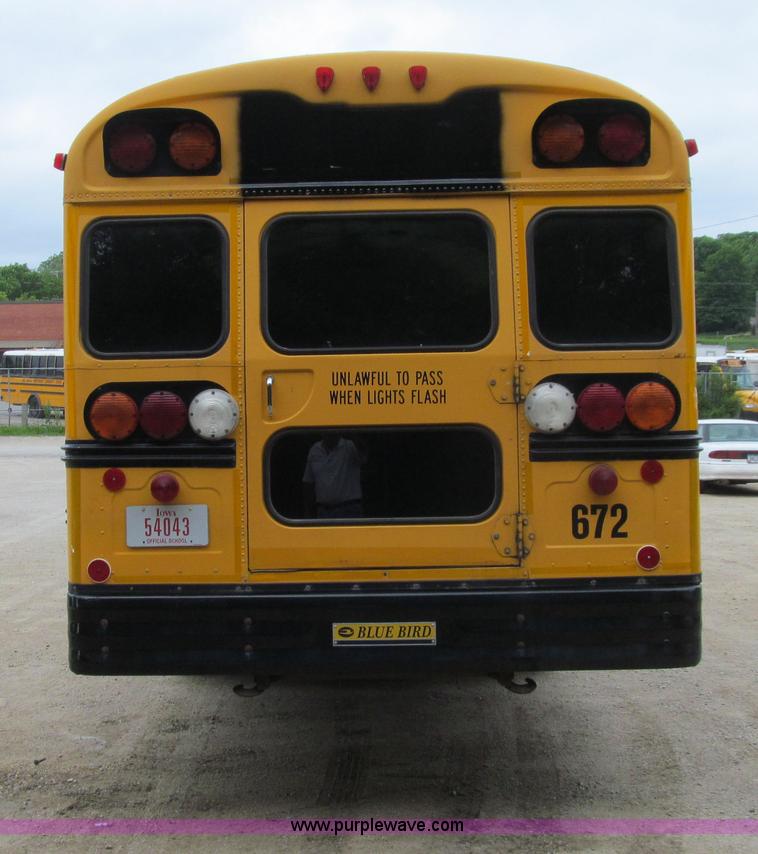 image for item E4895 2003 International 3800 school bus