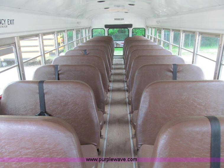 image for item E4895 2003 International 3800 school bus
