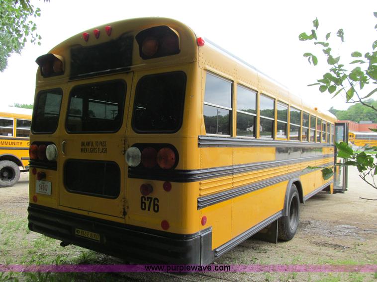 image for item E4897 2003 International 3800 school bus