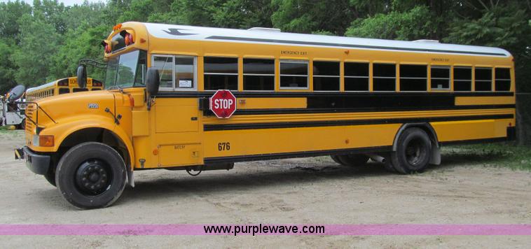 image for item E4897 2003 International 3800 school bus