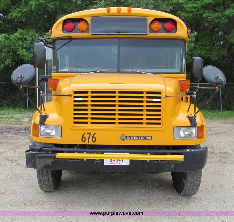 image for item E4897 2003 International 3800 school bus
