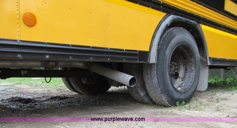 image for item E4897 2003 International 3800 school bus