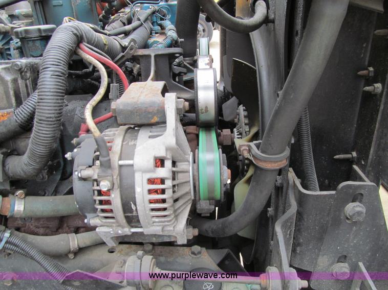 image for item E4897 2003 International 3800 school bus