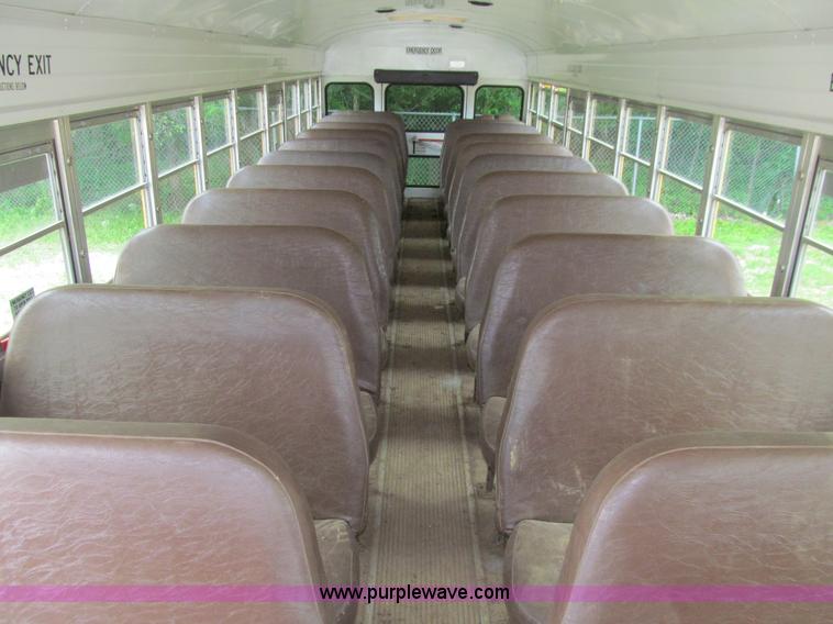 image for item E4897 2003 International 3800 school bus