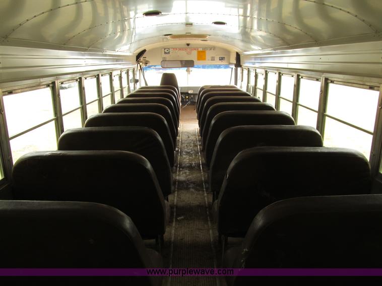 image for item E4897 2003 International 3800 school bus