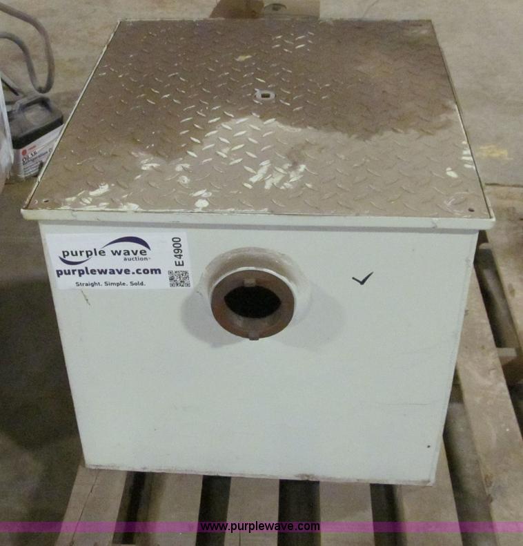 Zurn grease interceptor in Des Moines, IA Item E4900 sold Purple Wave