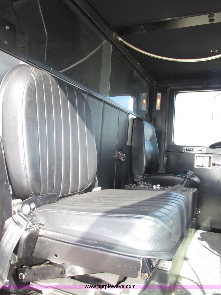 image for item F7365 1982 Hendrickson 1871-WS pumper/ladder fire truck