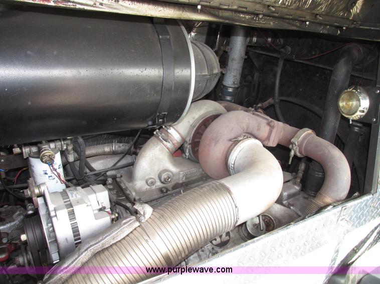 image for item F7365 1982 Hendrickson 1871-WS pumper/ladder fire truck